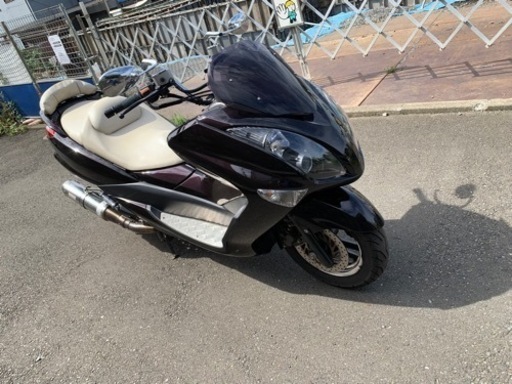 YAMAHA マジェスティ  sg20j ビッグスクーター　低走行　カスタム　通勤　通学　4D9 フォルツァ  スカイウェイブ YAMAHA マジェスティ sg20j ビッグスクーター 低走行 カスタム 通勤