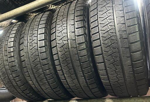 ⛄215/65R16❄️工賃込み！アルファード、ヴェルファイア、CR-V