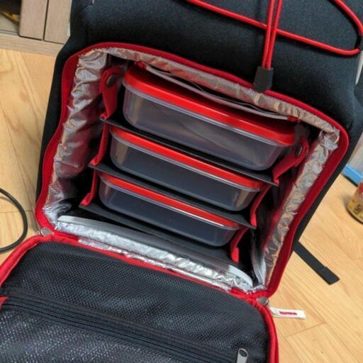 シックスパック フィットネス リュック 食料保存容器