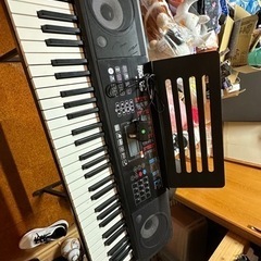 電子ピアノ