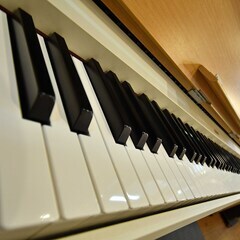 ○近郊配送可(^^♪ とっても綺麗○ヤマハ 電子ピアノ アリウス YDP-S31