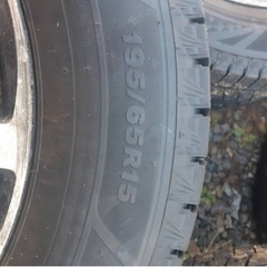 中古スタッドレス　ブリヂストンVRX3　195\\65\\R15　ホイール付4本  