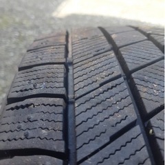 中古スタッドレス　ブリヂストンVRX3　195\\65\\R15　ホイール付4本  