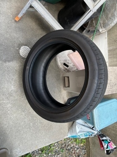 3本あります。ブリヂストン　Turanza T005  サイズ:235/45R18