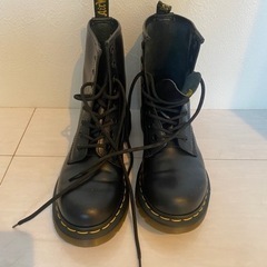 Dr.Martens