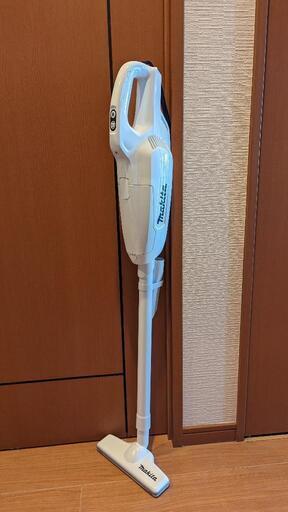 マキタ掃除機(CL107FD)_バッテリー・充電器無し_紙パック付き