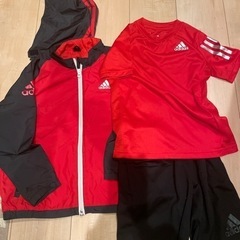 adidasトレーニングセット　120センチ