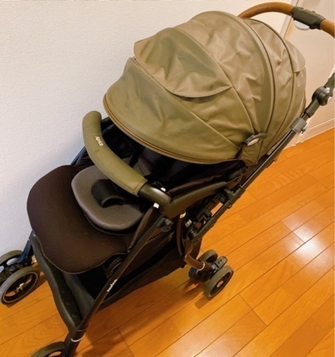 Aprica アップリカ ラクーナビッテクッション ベビーカー カーキ　コンビ