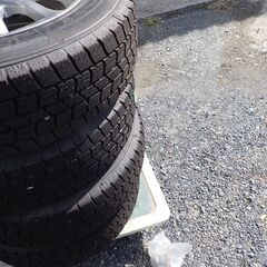 2022年製 ヴイッツにて使用スタッドレスとアルミホイール
