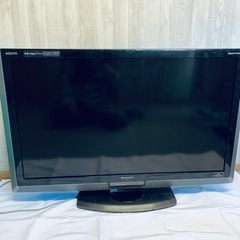 シャープAQUOS40型　2010年式液晶テレビ