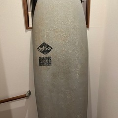 ソフテックサーフボードボンバー6.4