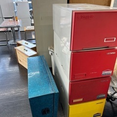 家具、タンス、化粧だな、入れ物、収納箱、ゴミ箱