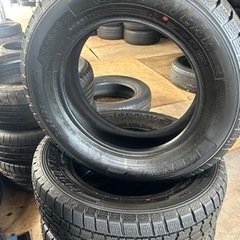 195/65/15 スタッドレスタイヤ、ほぼ新品状態、交換工賃コミコミ、アマントレーディング株式会社