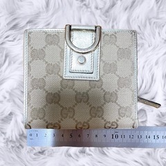 【1点限定/GUCCI】グッチ シマ GG柄 ゴールド 折財布(がま口)