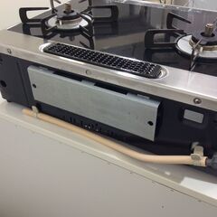 (11/19受渡済)JT7681【RINNAI/リンナイ ガスコンロ 都市ガス】2018年製 RTE65VARBR 家電 キッチン レンジ ガステーブル 右側強火 パールクリスタル