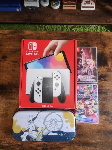 美品！任天堂 Nintendo Switch 有機EL本体 ホワイト ソフト2本付き！