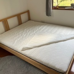 ダブルベッド、値下げしました