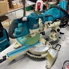 中古品 □ makita スライド丸ノコ LS0814FL □ D □ ITBR3LLHL4RW