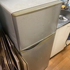 【10/30.31引取り限定】冷蔵庫シャープ118L 2012年製
