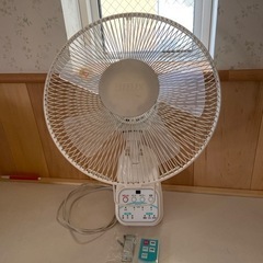 リモコン式・壁掛け扇風機