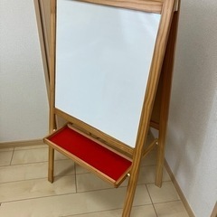 IKEA イーゼル