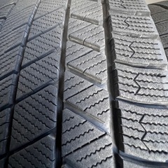 スタッドレスタイヤ(ブリヂストン) ホイル付き　受け取り者内定済み
