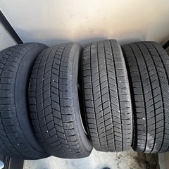 スタッドレスタイヤ(ブリヂストン) ホイル付き　受け取り者内定済み