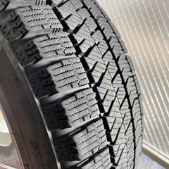 スタッドレスタイヤ　215/50R17 VRX2