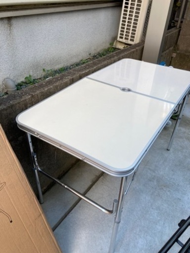 中古　折りたたみテーブル　アウトドア用品
