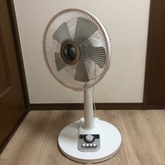 首振り扇風機　800円