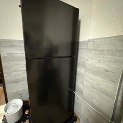 冷蔵庫 138L 一人暮らし 収納 コンパクト ガンメタリック