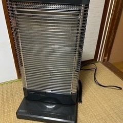 スチーム付き電気ストーブ