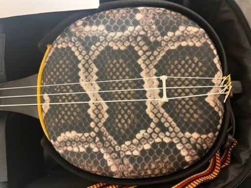 三味線 和楽器　人工皮沖縄三線 初心者セット　海の声・楽譜付き 三線（人工） 三味線 和楽器 人工皮沖縄三線 初心者セット 海の声