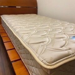 高級イタリアベッド2台Flou本日最終