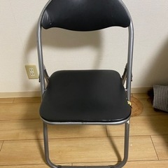 折り込む椅子(0円)