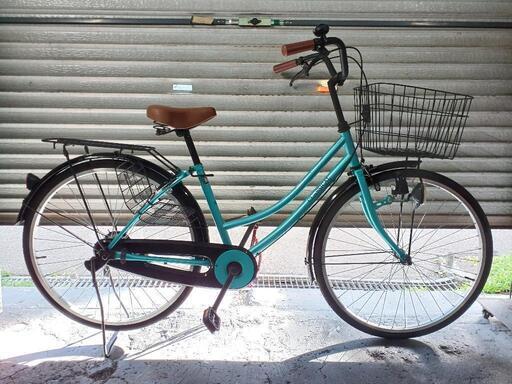 自転車中古　CLASSICAL family　カゴリアキャリア(チャイルドシート取り付け不可)付き　鍵新品　タイヤ26インチ