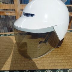 耳が冷たいこの季節に‼️ヘルメット投げ売り‼️