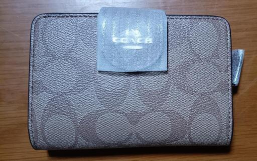 値下げ コーチ 二つ折り財布 新品