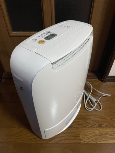 取引中　除湿機　衣類乾燥機