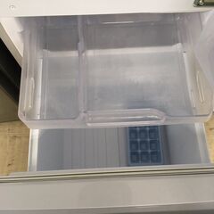 J2831 ★値下げしました★  ★6ヶ月保証付★ MITSUBISHI　三菱　２ドア冷蔵庫　MR-P15E　シャイニーシルバー　2020年製 クリーニング済み 【リユースのサカイ柏店】流山市 中古冷蔵庫 松戸市 中古冷蔵庫 我孫子市 中古冷蔵庫 船橋市 中古冷蔵庫 守谷市 中古冷蔵庫 取手市 中古冷蔵庫