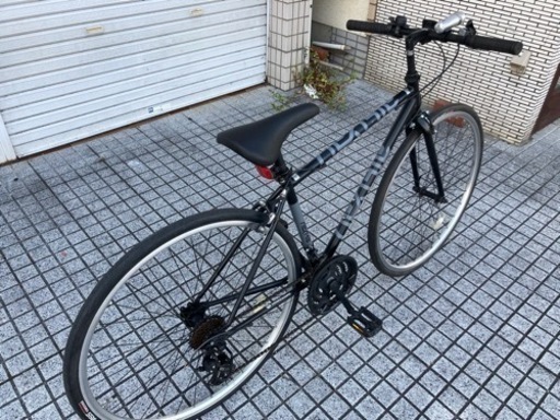 【クロスバイク】美品❗️700x28cタイヤ　3x7段変速　前後タイヤ、サドル新品❗️若林自転車　唐崎店　SALE中❗️