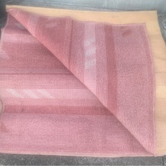日立製　絨毯190x190と電気カーペット同サイズ