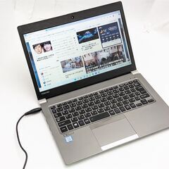 【ネット決済・配送可】送料無料 高速SSD マウス付 13.3型...
