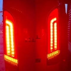 (お取引き中)ハイエース　レジアスエース　ヴァレンティ　テールランプ