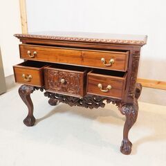 LENON(レノン)の猫脚と木彫装飾が美しいチッペンデール ローボーイ (L)です！上品なマホガニー材とクラシカルなデザインが洗練された印象のコンソールチェスト。店舗などにもおススメ♪DJ333