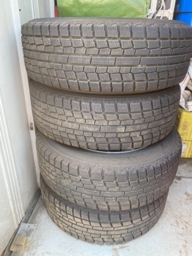 YOKOHAMAスタッドレスタイヤ195/65R15 91R四本セットアルミホイール付き埼玉県