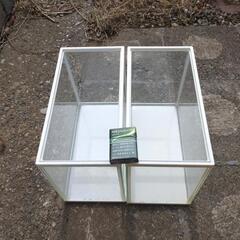 小型ガラス水槽(白色)2個セット、500円