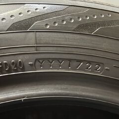 YOKOHAMA BluEarth RV-03 205/60R16 16インチ 夏タイヤ 4本 22年製 バリ溝 ステップワゴン ヴォクシー ノア プリウスα等　(TH947)クレジットカード QRコード決済可能