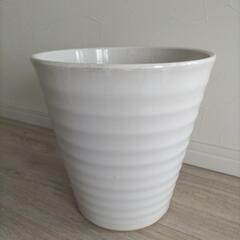 陶器乳白色植木鉢