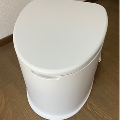 ポータブルトイレ　介護用品